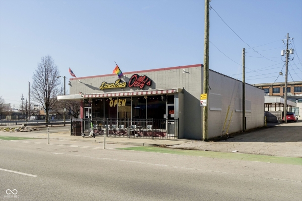 Listing Image #2 - Others for sale at 822 N Illinois Street, Indianapolis IN 46204