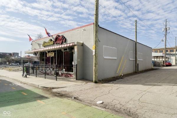 Listing Image #3 - Others for sale at 822 N Illinois Street, Indianapolis IN 46204
