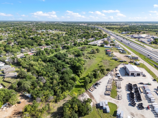 Listing Image #2 - Land for sale at 4901 N IH 35, Lacy Lakeview TX 76705
