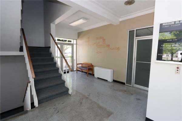 Listing Image #3 - Office for sale at 1517 Wabash Ave, Mattoon IL 61938