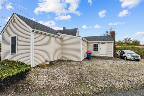 Listing Image #3 - Others for sale at 208 Taunton Ave, Seekonk MA 02771