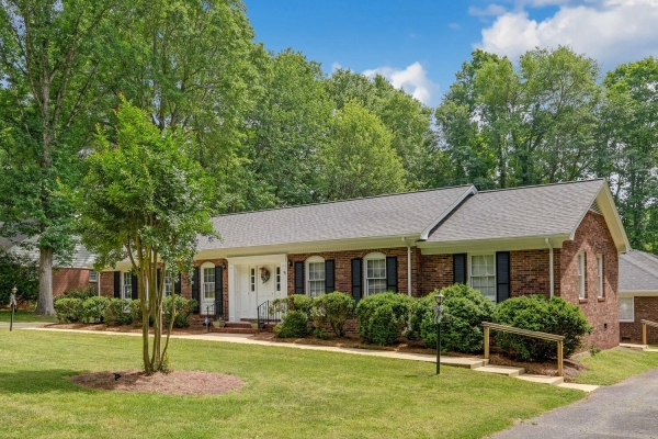 Listing Image #3 - Multi-family for sale at 1702 & 1704 Pennrose Drive, Reidsville NC 27320