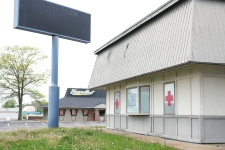 Retail for sale in Eureka, MO