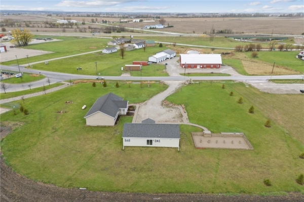 Listing Image #3 - Others for sale at 5358 Hutton Drive, Urbana IA 52345