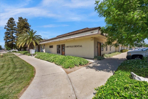 Listing Image #1 - Others for sale at 1640 S Court Street, Visalia CA 93277