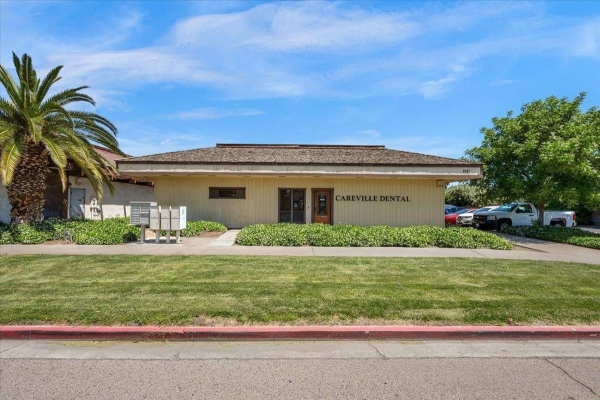 Listing Image #2 - Others for sale at 1640 S Court Street, Visalia CA 93277