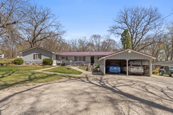 Listing Image #1 - Others for sale at 8280 N Neff Road, Edmore MI 48829