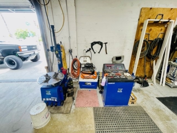 Listing Image #3 - Others for sale at 1425 W. Pembroke Ave, Hampton VA 23661