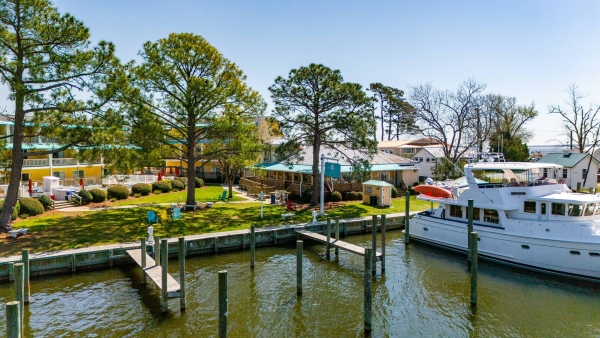 Listing Image #2 - Others for sale at 303 South Avenue, Oriental NC 28571