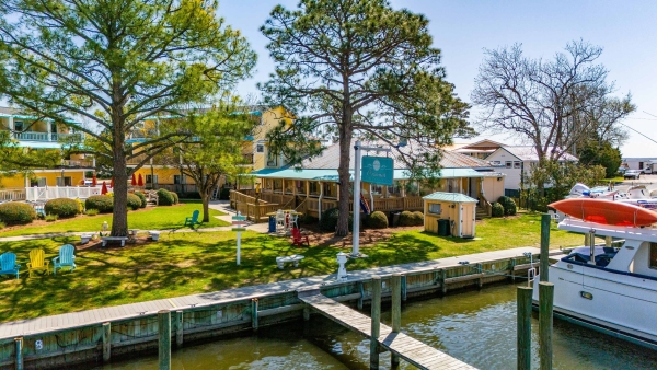 Listing Image #3 - Others for sale at 303 South Avenue, Oriental NC 28571