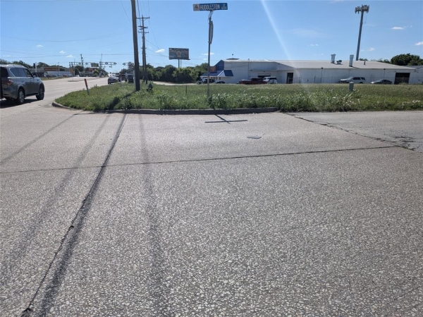 Listing Image #1 - Others for sale at 6200 Huddleston Street, Haltom City TX 76137