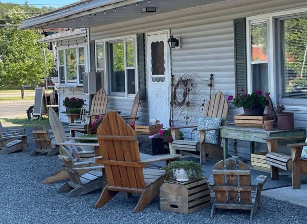 Listing Image #3 - Hotel for sale at 7529 Court Street, Elizabethtown NY 12932