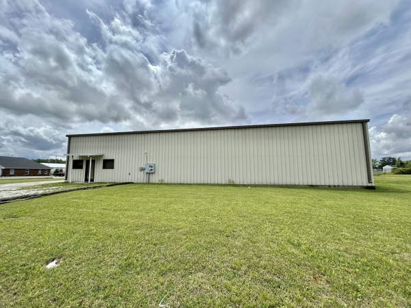 Listing Image #1 - Industrial for sale at 908 Lincoln Street, Manchester TN 37355