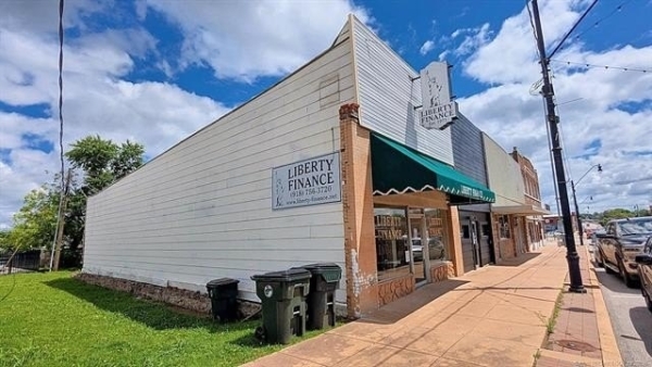 Listing Image #2 - Others for sale at 215 E 6th Street, Okmulgee OK 74447