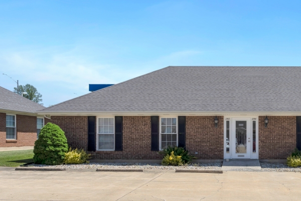 Listing Image #1 - Office for sale at 282 Southwoods Drive, Columbia IL 62236