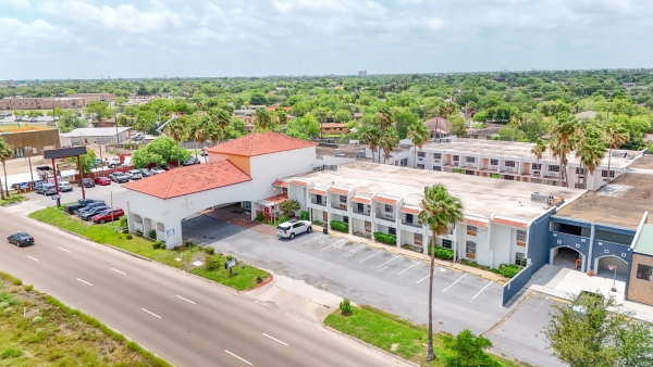 Listing Image #1 - Hotel for sale at 715 Expressway Road, Brownsville TX 78520