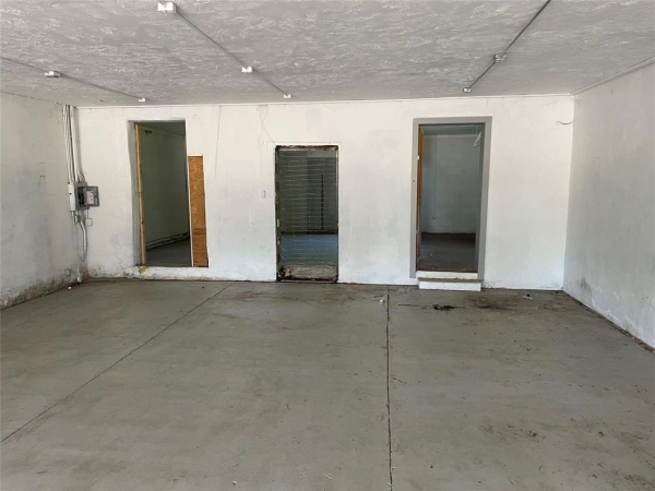 Listing Image #3 - Others for sale at 12149 State Highway 21 E, Midway TX 75852