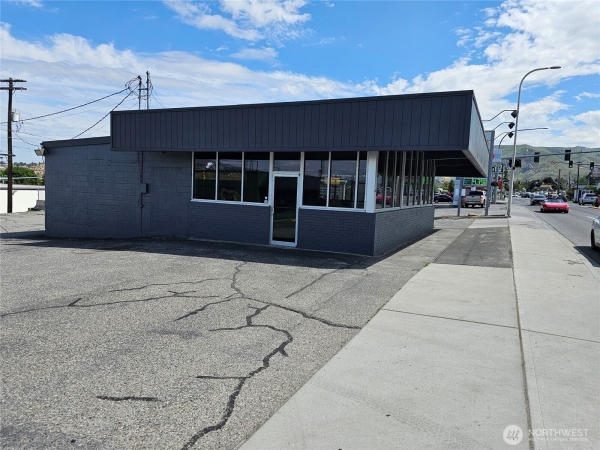 Listing Image #3 - Others for sale at 849 S Mission Street, Wenatchee WA 98801