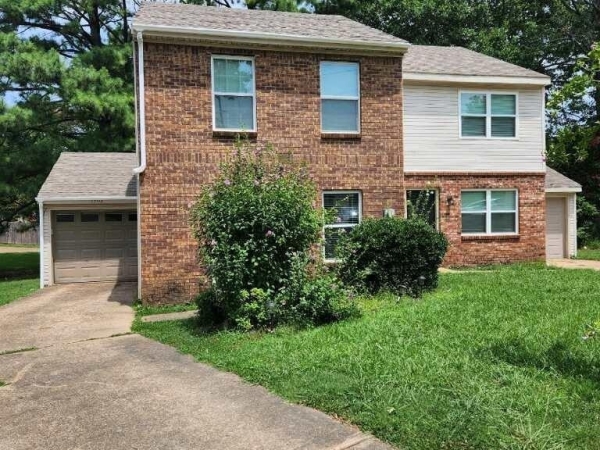 Listing Image #1 - Multi-family for sale at 1302-1304 Santa Fe Circle, Jonesboro AR 72401