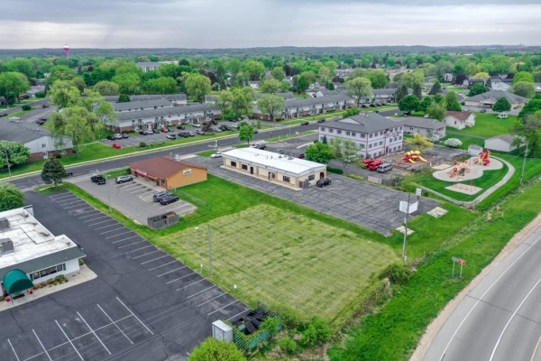 Listing Image #3 - Others for sale at 1100 Emerald Terrace, Sun Prairie WI 53590