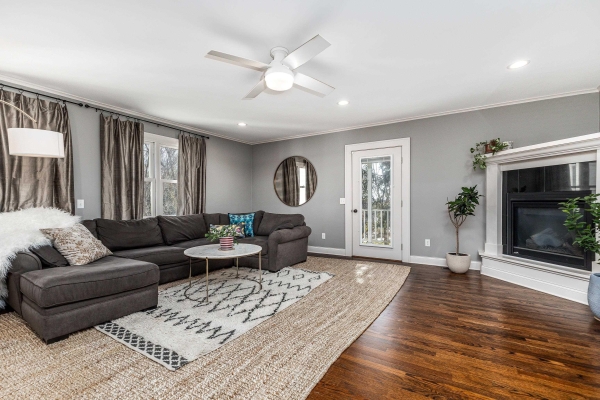 Listing Image #3 - Others for sale at 1740 Plymouth Court, Dubuque IA 52003