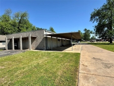 Listing Image #2 - Office for sale at 420 W Dakota Avenue, Chickasha OK 73018