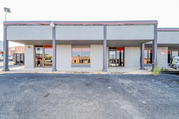 Listing Image #1 - Industrial for sale at 12153 Valliant St, San Antonio TX 78216