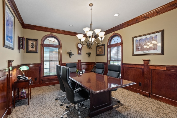 Listing Image #3 - Office for sale at 616 Lana Drive, Cameron MO 64429