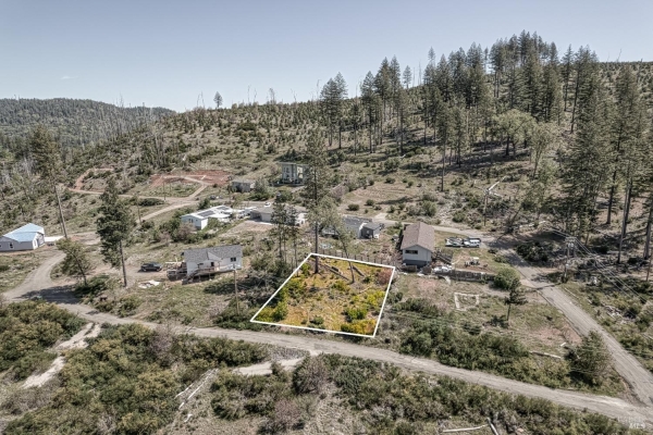 Listing Image #2 - Land for sale at 14928 Quail Dr, Cobb CA 95426