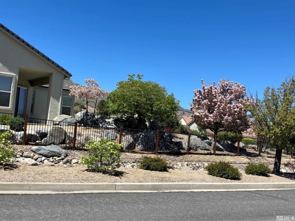 Listing Image #3 - Others for sale at 2135 Kingman Court, Reno NV 89511