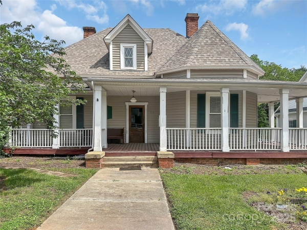 Listing Image #1 - Office for sale at 303 E King Street, Kings Mountain NC 28086