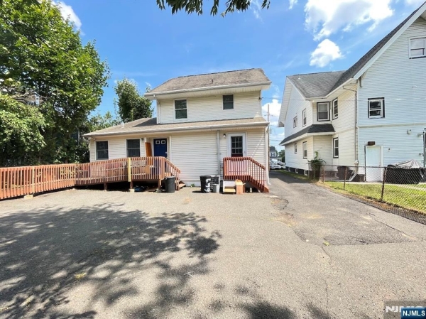 Listing Image #3 - Others for sale at 699 Kearny Avenue, Kearny NJ 07032