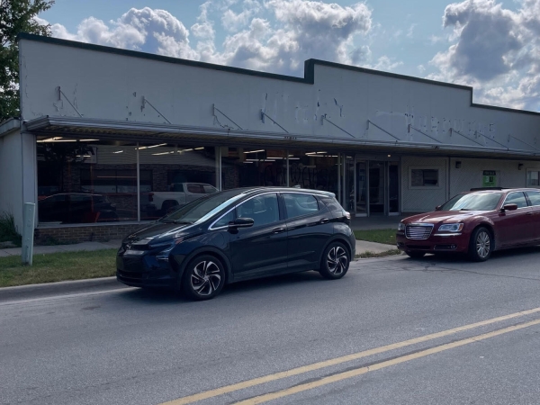 Listing Image #2 - Retail for sale at 84 Cypress Street, Manistee MI 49660