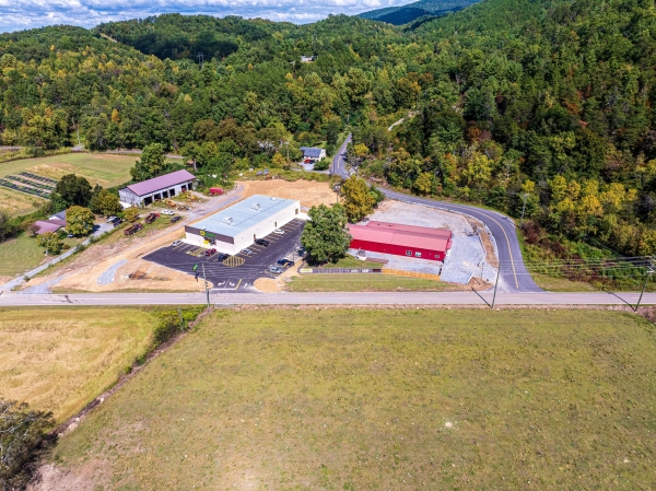 Listing Image #3 - Retail for sale at 3181 Jones Cove Rd, Sevierville TN 37876