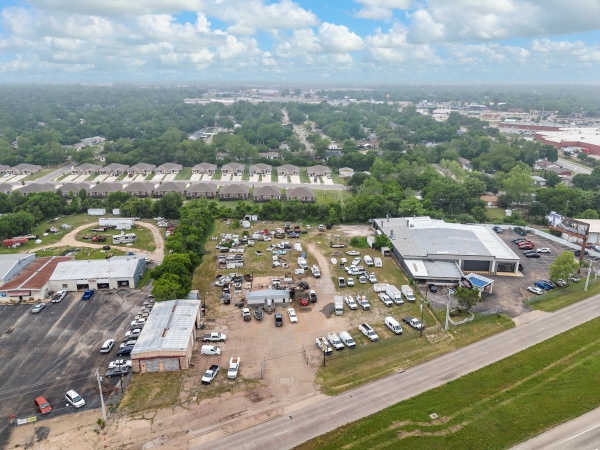 Listing Image #2 - Land for sale at 3317 S IH 35, Waco TX 76711