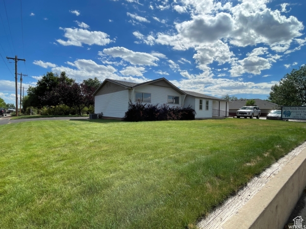 Listing Image #2 - Office for sale at 209 W 200 N, Roosevelt UT 84066
