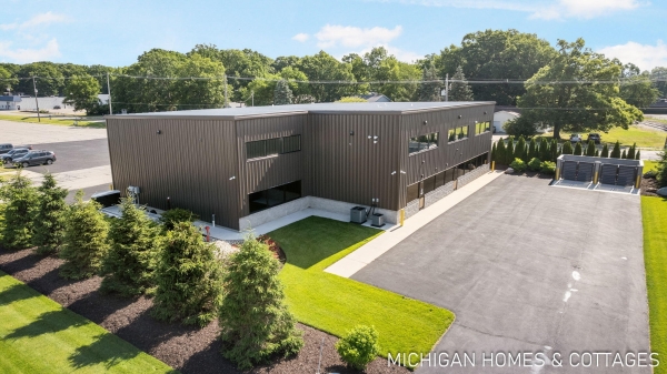 Listing Image #1 - Industrial for sale at 425 Douglas Avenue , 10 & 20, Holland MI 49424