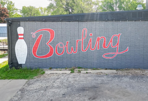 Listing Image #1 - Retail for sale at 915 4th St. Sw, Waverly IA 50677
