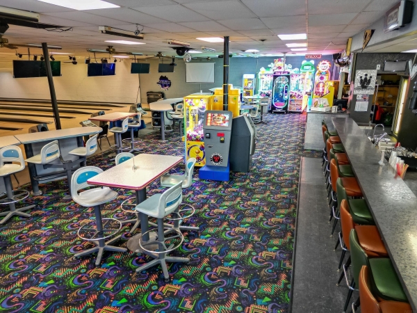 Listing Image #3 - Retail for sale at 915 4th St. Sw, Waverly IA 50677