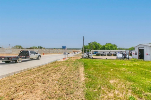 Listing Image #3 - Others for sale at 7621 Jacksboro Highway, Fort Worth TX 76135