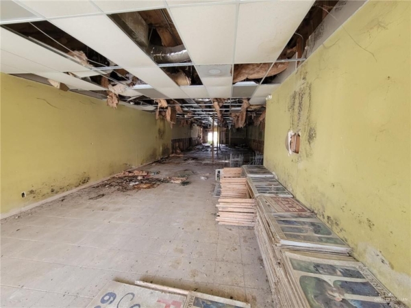 Listing Image #3 - Retail for sale at 314 S. 17th Street, McAllen TX 78501