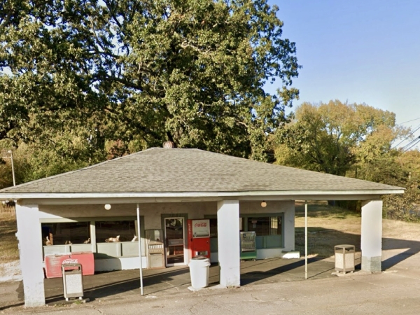 Listing Image #1 - Others for sale at 1051 Main Street, Clarksville, AR 72830