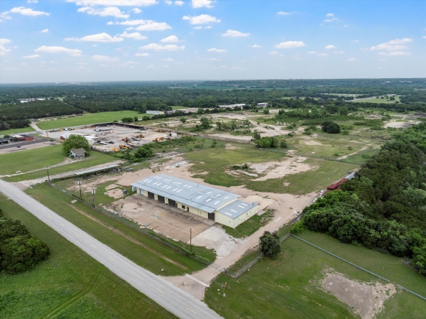 Listing Image #1 - Industrial for sale at 7324 Steinbeck Bend Dr, Waco TX 76708