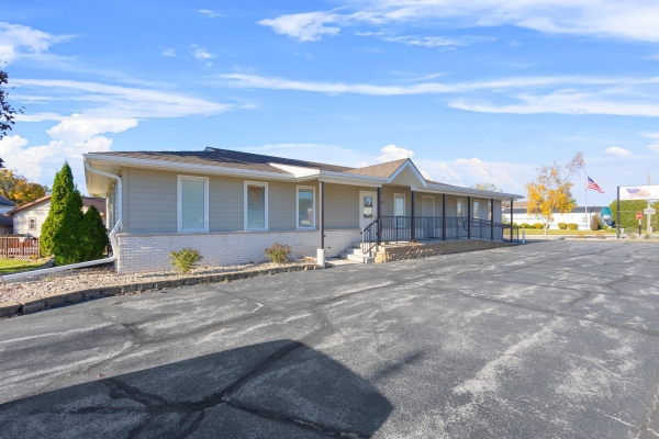 Listing Image #3 - Others for sale at 2131 Calumet Drive, New Holstein WI 53061