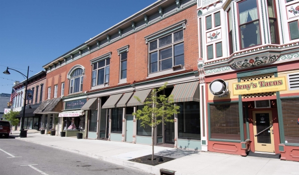Listing Image #1 - Others for sale at 211/213 S Main Street, Kendallville IN 46755