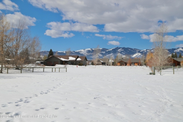 Listing Image #1 - Others for sale at 8091 TROUT Bend, Victor ID 83455
