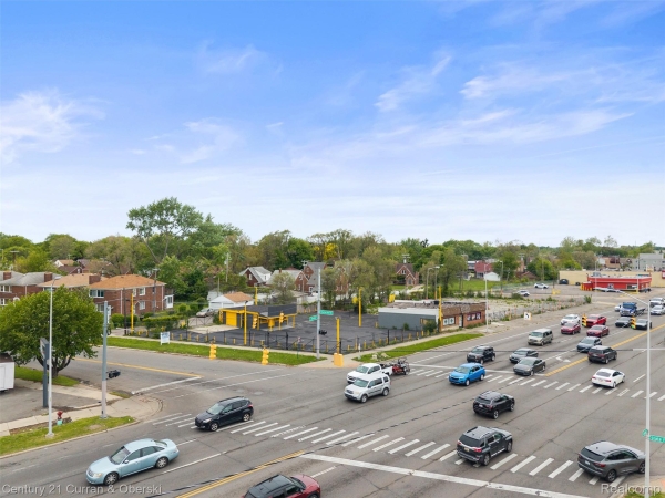 Listing Image #1 - Others for sale at 14895 Gratiot Avenue, Detroit MI 48205