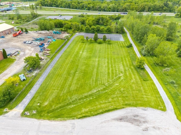 Listing Image #2 - Office for sale at 345 N Hetzler, Angola IN 46703