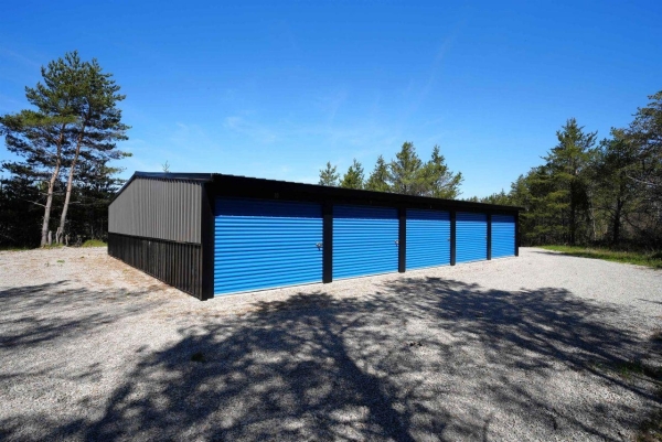 Listing Image #1 - Retail for sale at W9991 ADE Road, CRIVITZ WI 54114