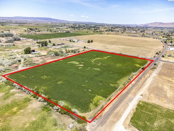Listing Image #3 - Land for sale at NKA Gap Rd, Prosser WA 99350